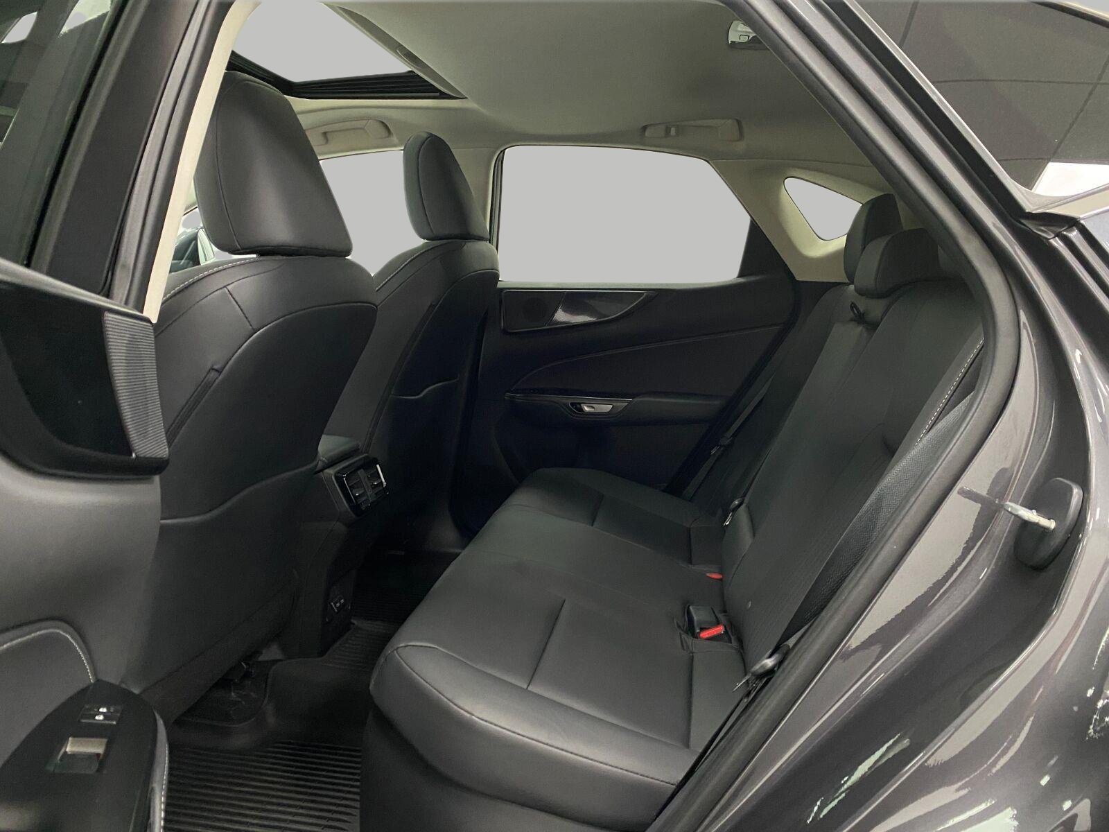 Certified 2025 Lexus NX 350h AWD w/ Accessory Package (2T) image 27