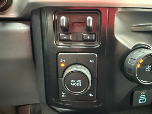 Used 2025 Ford F250 XL w/ STX Appearance Package AWD/4WD image 30