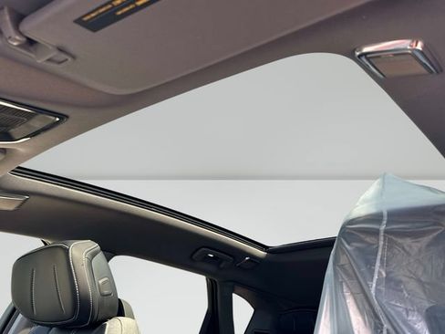 New 2027 Cadillac Optiq Sport w/ LPO, Floor Liner Package AWD/4WD image 9