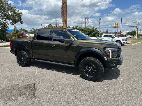 Used 2024 Ford F150 Raptor AWD/4WD image 13