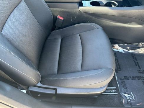 Used 2024 Nissan Altima 2.5 SV image 12