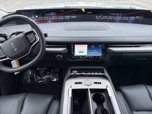 New 2026 Lincoln Navigator Premiere image 15