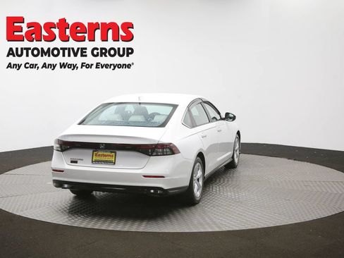 Used 2025 Honda Accord LX image 37