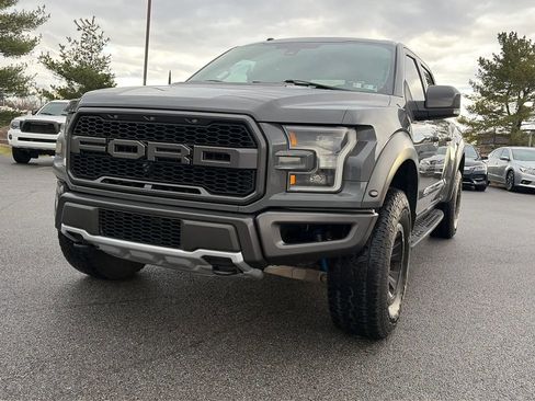 Used 2018 Ford F150 Raptor w/ Equipment Group 802A Luxury image 3