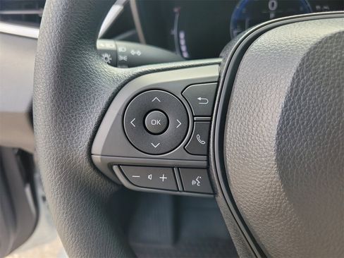 Used 2026 Toyota Corolla LE image 19