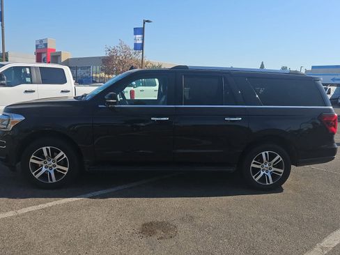 Used 2024 Ford Expedition Max Limited image 5