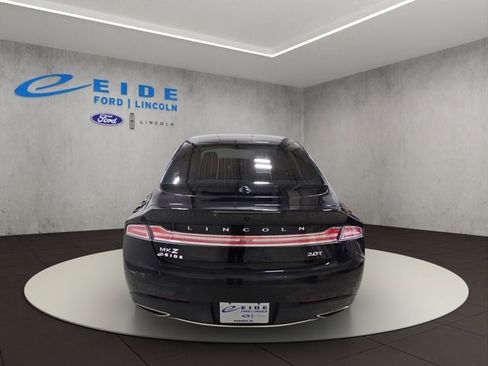 Used 2020 Lincoln MKZ w/ Convenience Package image 7