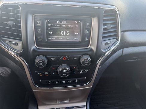 Used 2016 Jeep Grand Cherokee Laredo w/ Quick Order Package 23E image 14