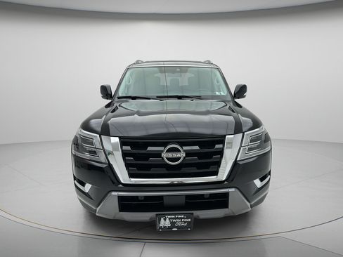 Used 2021 Nissan Armada SV AWD/4WD image 2