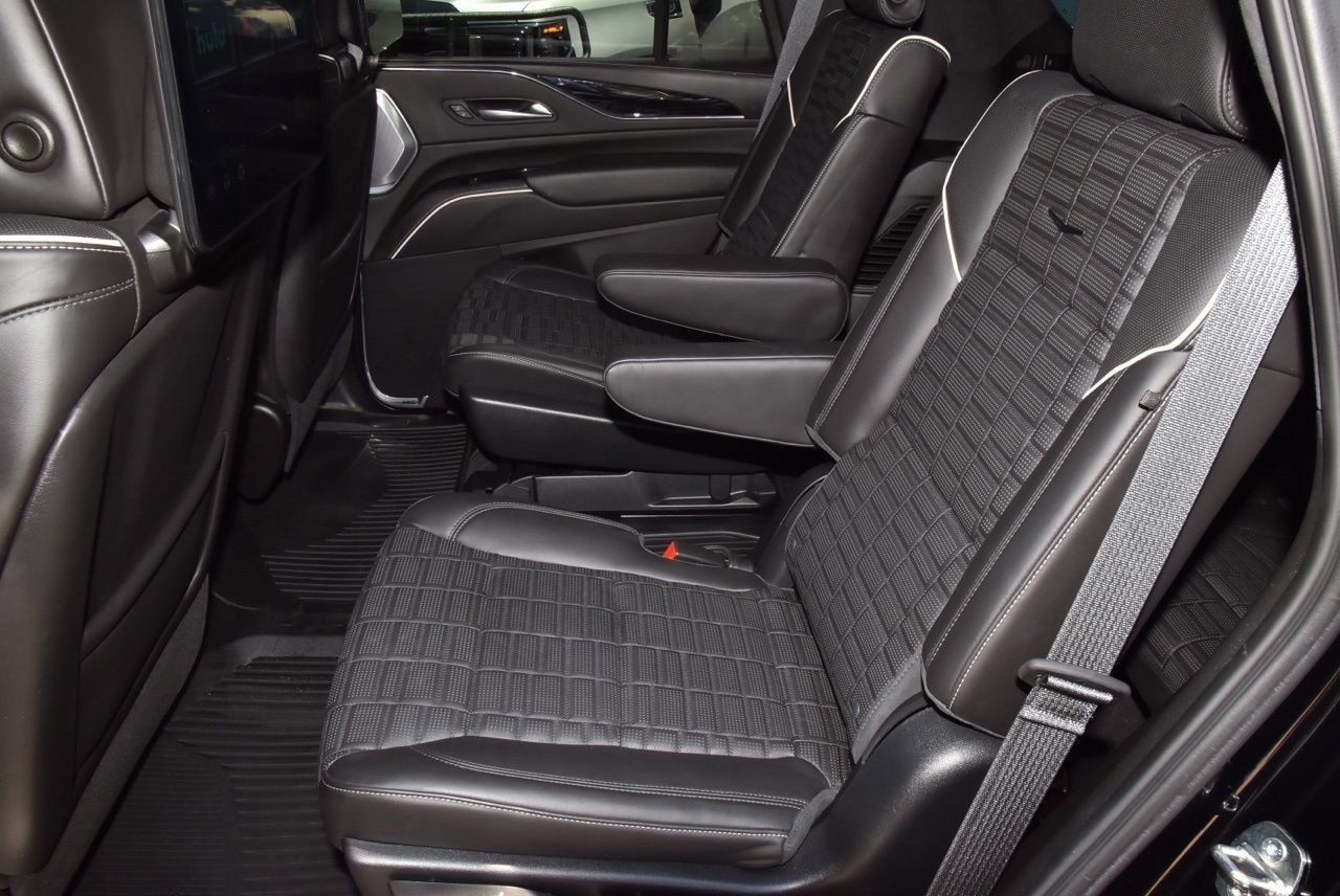 Used 2023 Cadillac Escalade V w/ LPO, ONYX Package AWD/4WD image 14