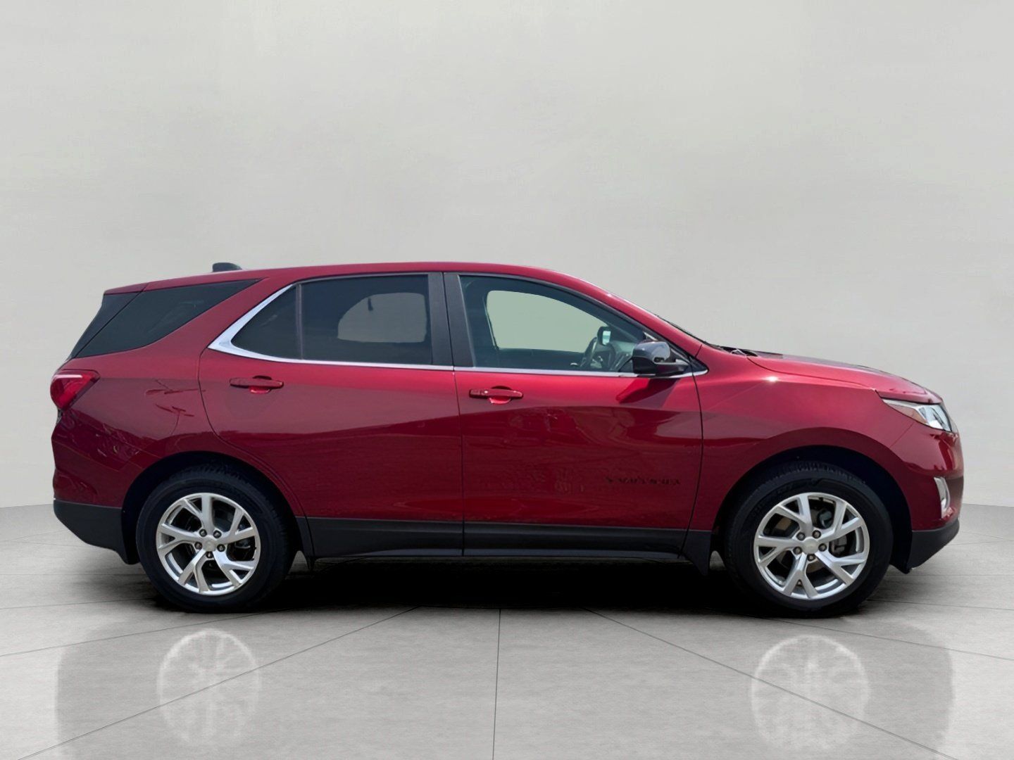 Used 2021 Chevrolet Equinox LT AWD/4WD image 2