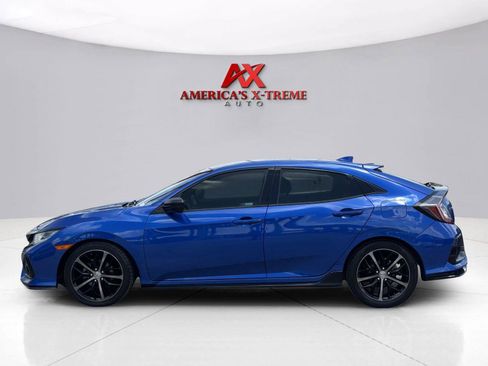 Used 2020 Honda Civic Sport image 2