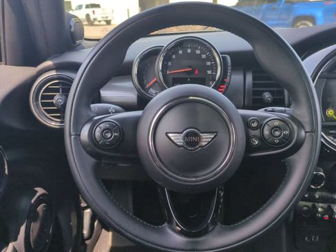 Used 2015 MINI Cooper 4-Door Hardtop FWD image 24