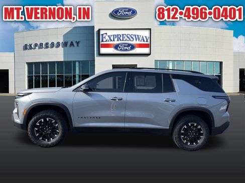 Used 2024 Chevrolet Traverse Z71 w/ Enhanced Driving Package AWD/4WD image 9