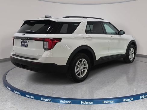 Used 2026 Ford Explorer Active AWD/4WD image 6