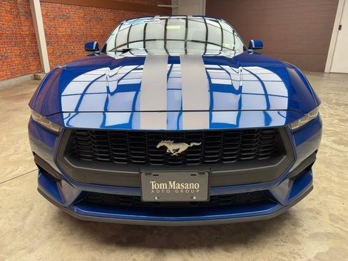 Used 2024 Ford Mustang Coupe image 8