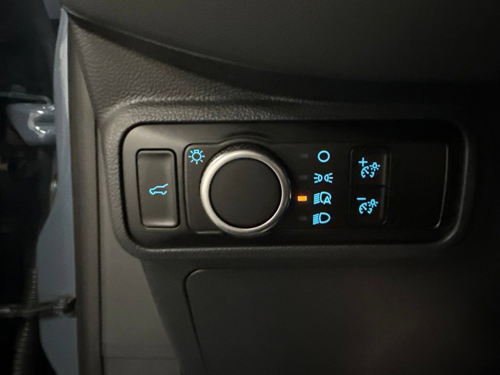 New 2026 Ford Explorer Active AWD/4WD image 23