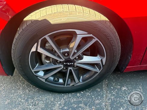 Used 2022 Kia Forte LXS FWD image 6