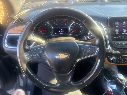 Used 2020 Chevrolet Equinox Premier image 9