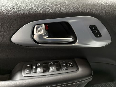 New 2026 Chrysler Pacifica Limited image 22
