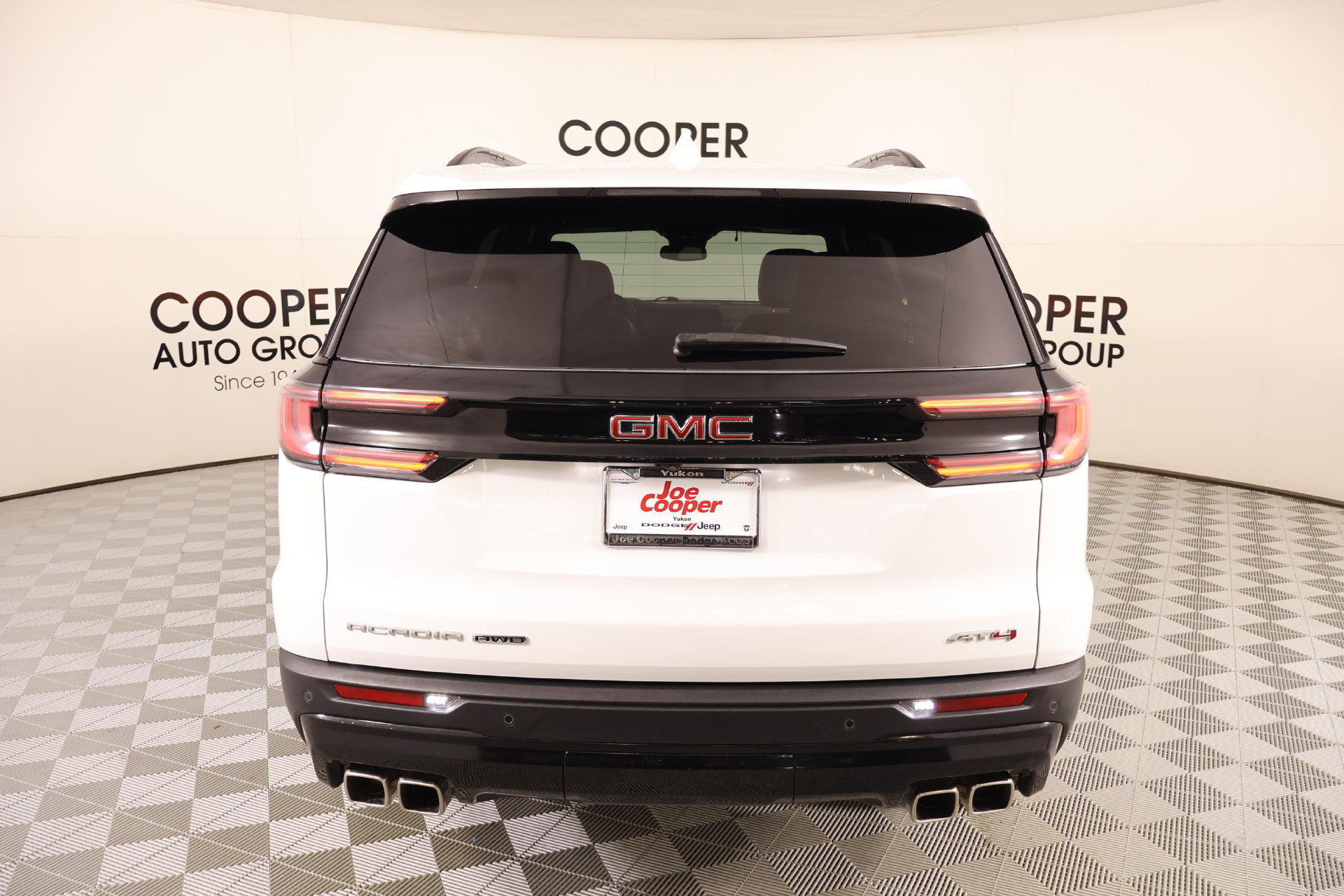 Used 2025 GMC Acadia AT4 AWD/4WD image 22