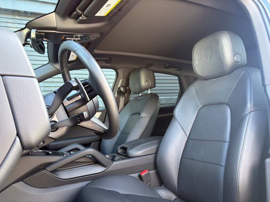 Certified 2026 Porsche Cayenne E-Hybrid AWD/4WD image 16