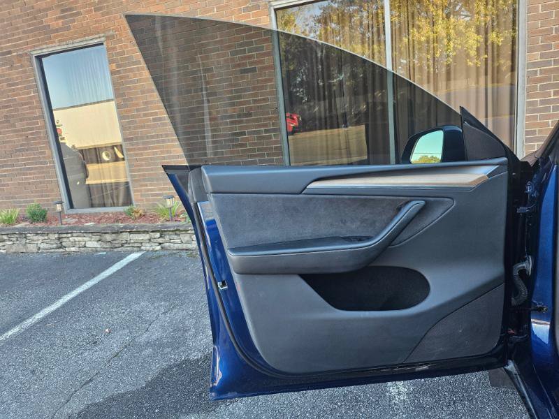 Used 2023 Tesla Model Y Long Range AWD/4WD image 36