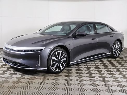 Used 2024 Lucid Air Touring AWD/4WD image 10