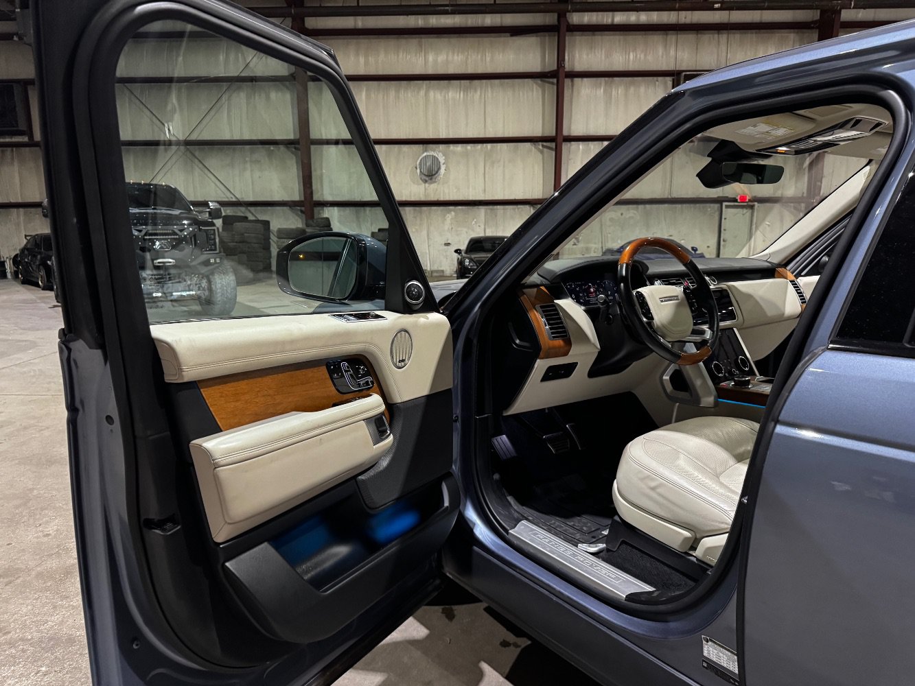 Used 2022 Land Rover Range Rover Westminster Edition AWD/4WD image 12