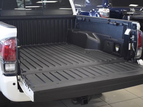 Used 2017 Toyota Tacoma TRD Pro image 56