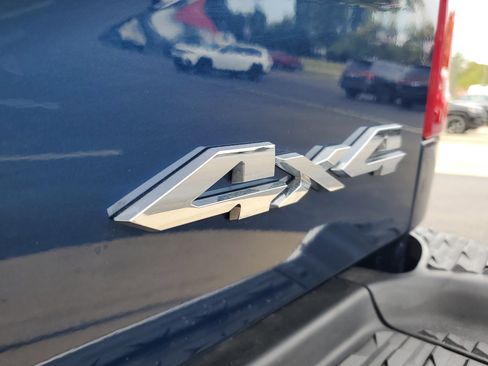 Used 2024 RAM 2500 Big Horn w/ Bed Utility Group image 28