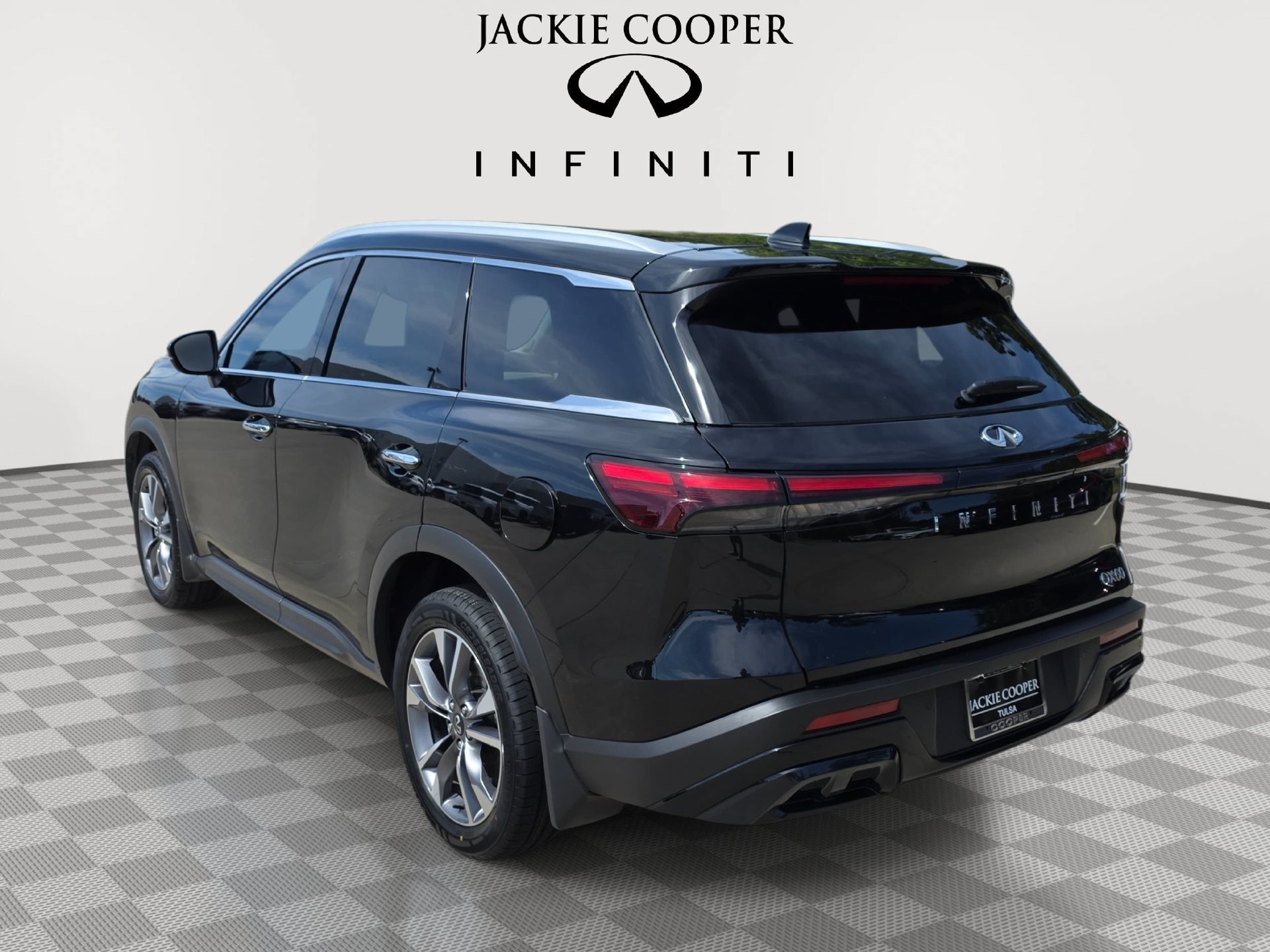 Certified 2024 INFINITI QX60 Luxe w/ Performance Audio Package FWD image 7
