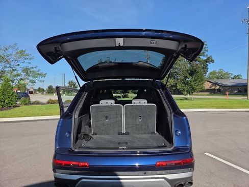 Used 2020 Audi SQ7 Premium Plus w/ Driver Assistance Package AWD/4WD image 30