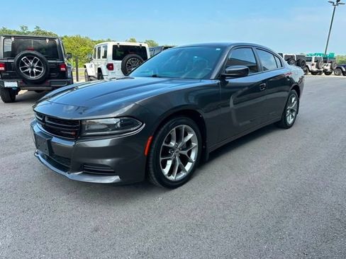 Used 2020 Dodge Charger SXT w/ Plus Group RWD image 7