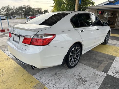 Used 2014 Honda Accord Sport image 5