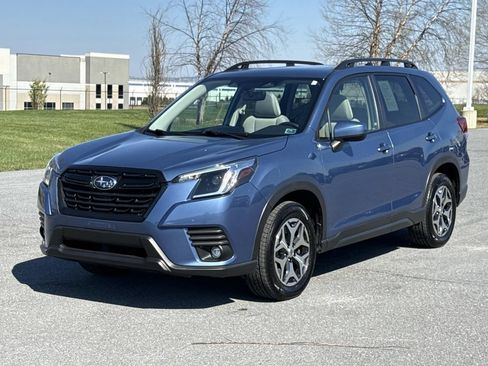 Used 2024 Subaru Forester Premium AWD/4WD image 28