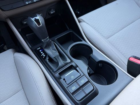 Used 2019 Hyundai Tucson SE w/ Cargo Package image 28