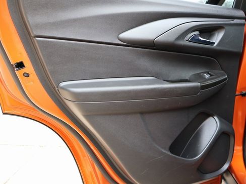 Used 2022 Chevrolet TrailBlazer LT w/ Driver Confidence Package image 17