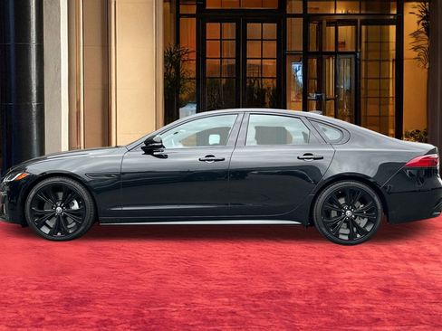 Used 2024 Jaguar XF R-Dynamic SE image 3