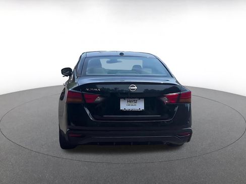 Used 2025 Nissan Altima 2.5 SV FWD image 27
