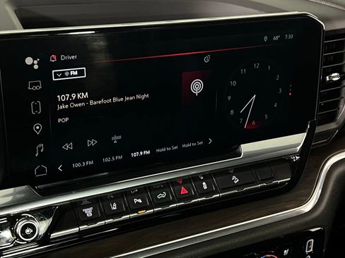 Used 2025 GMC Sierra 3500 SLT w/ SLT Premium Package image 19