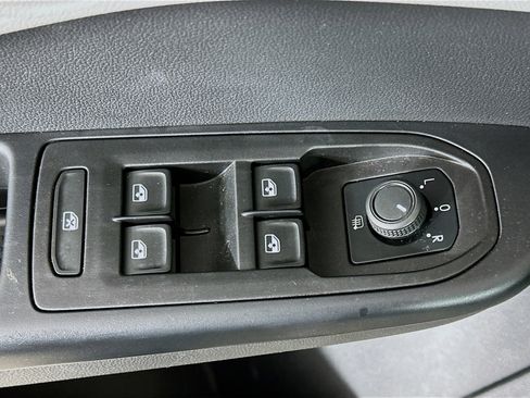 Used 2022 Volkswagen Taos S w/ IQ Drive S Package image 15