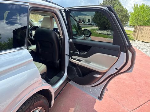 Certified 2025 Lincoln Corsair Grand Touring AWD/4WD image 26