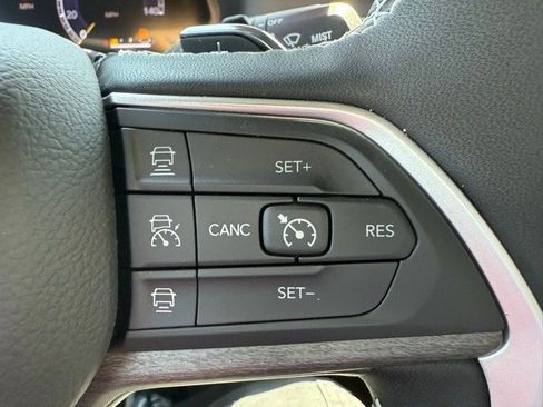 New 2025 Jeep Grand Cherokee L Limited w/ Trailer Tow Package image 17