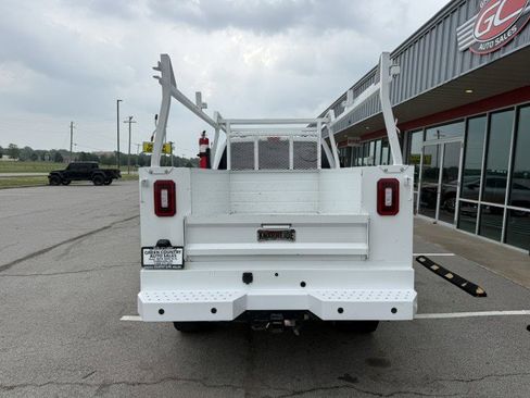 Used 2021 Ford F350 XLT w/ XLT Premium Package AWD/4WD image 12