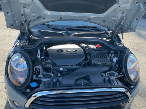 Used 2019 MINI Cooper 4-Door Hardtop w/ Storage Package FWD image 22