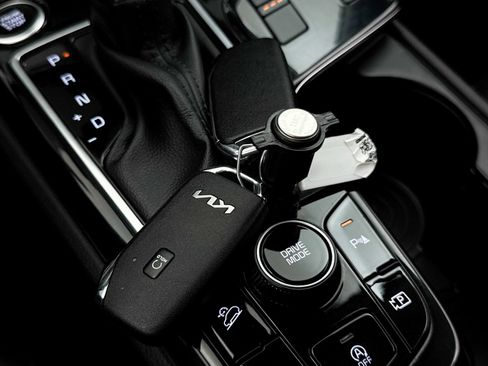 Certified 2023 Kia Sportage EX FWD image 39