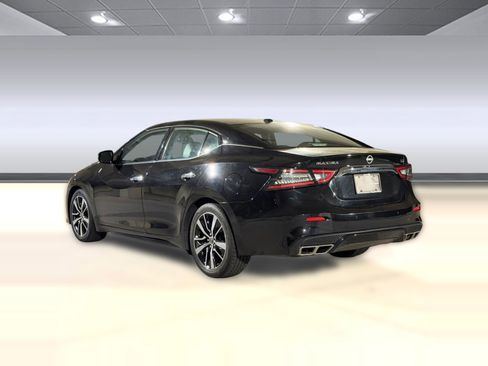 Used 2023 Nissan Maxima SV FWD image 3