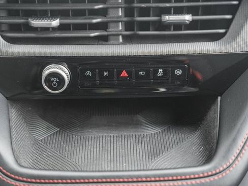 Used 2025 Ford Explorer ST-Line w/ ST-Line Street Pack image 24