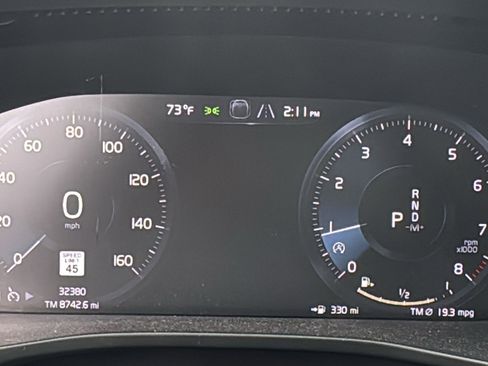 Used 2020 Volvo XC40 T5 Momentum w/ Protection Package Premier image 22